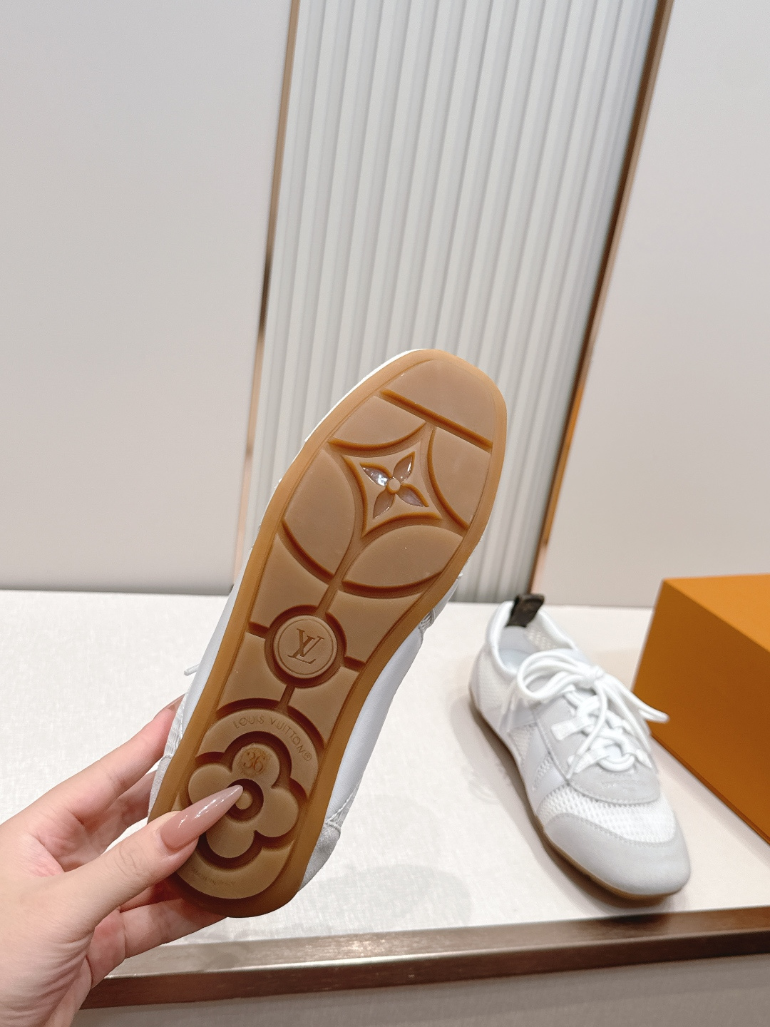 顶级版本： 半拖款Louis Vuitton路易威登驴牌春夏Sneakerina系列 芭蕾运动鞋 德训鞋
