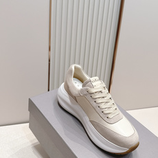 HOGAN 霍根2026新款泡芙厚底休闲运动鞋 全新整体鞋型线条优美且具动感,将不同功能的鞋身部分融合为 HOGAN 霍根2026新款泡芙厚底休闲运动鞋 全新整体鞋型线条优美且具动感,将不同功能的鞋身部分融合为
