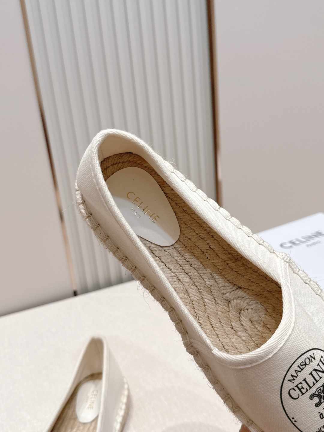 【CELINE·思琳】赛琳MAISON系列春夏最新款帆布渔夫鞋超多明星网红种草 鞋头印有“MAISON 