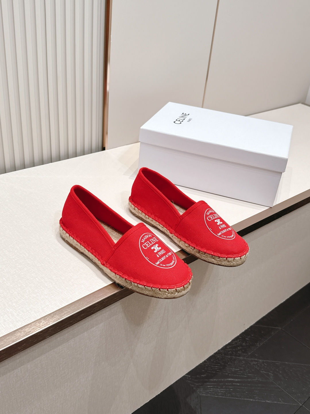 【CELINE·思琳】赛琳MAISON系列春夏最新款帆布渔夫鞋超多明星网红种草 鞋头印有“MAISON 