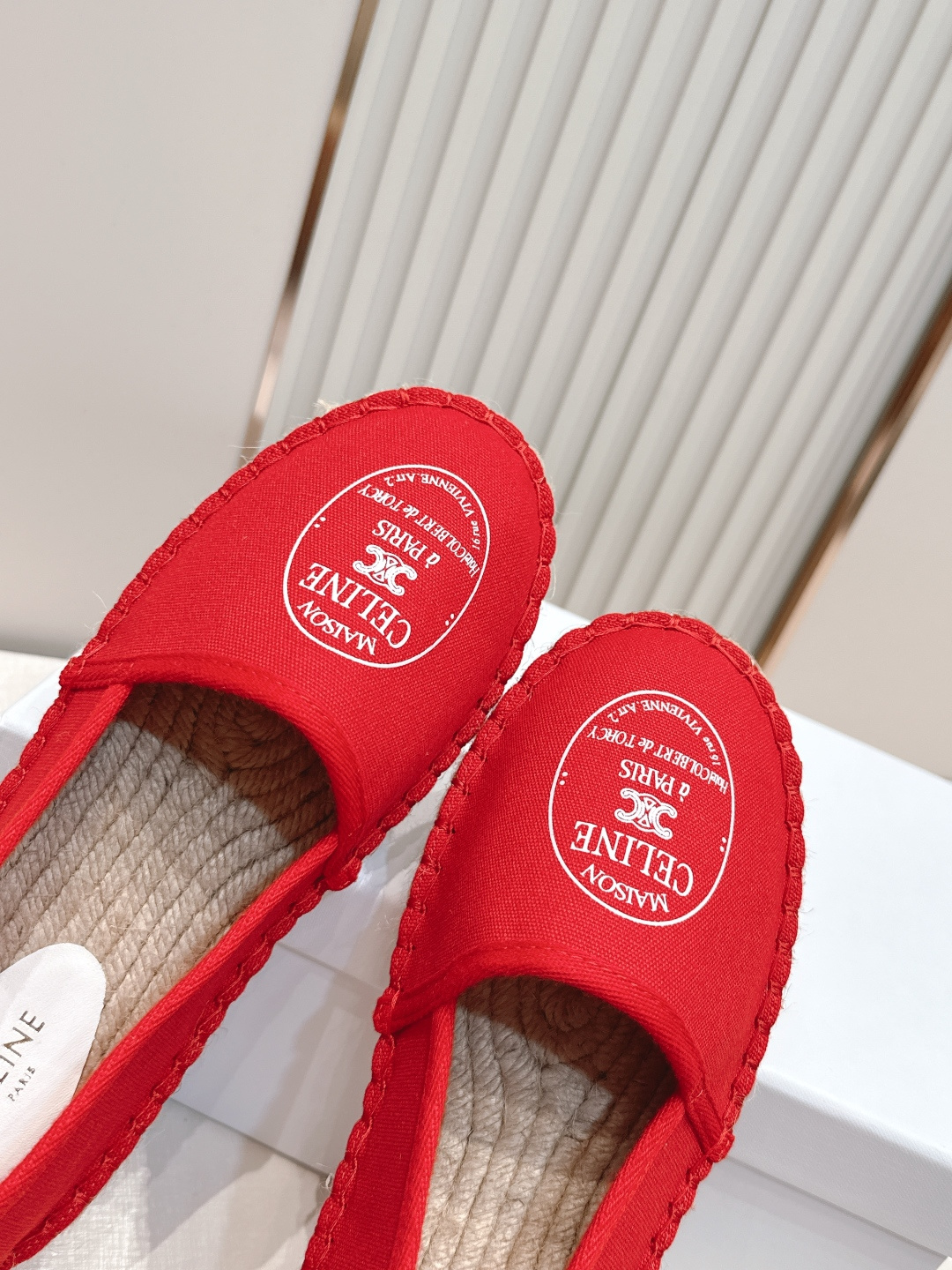 【CELINE·思琳】赛琳MAISON系列春夏最新款帆布渔夫鞋超多明星网红种草 鞋头印有“MAISON 