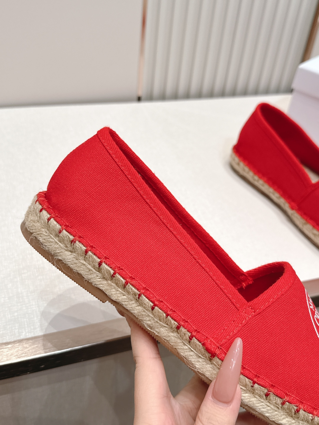 【CELINE·思琳】赛琳MAISON系列春夏最新款帆布渔夫鞋超多明星网红种草 鞋头印有“MAISON 