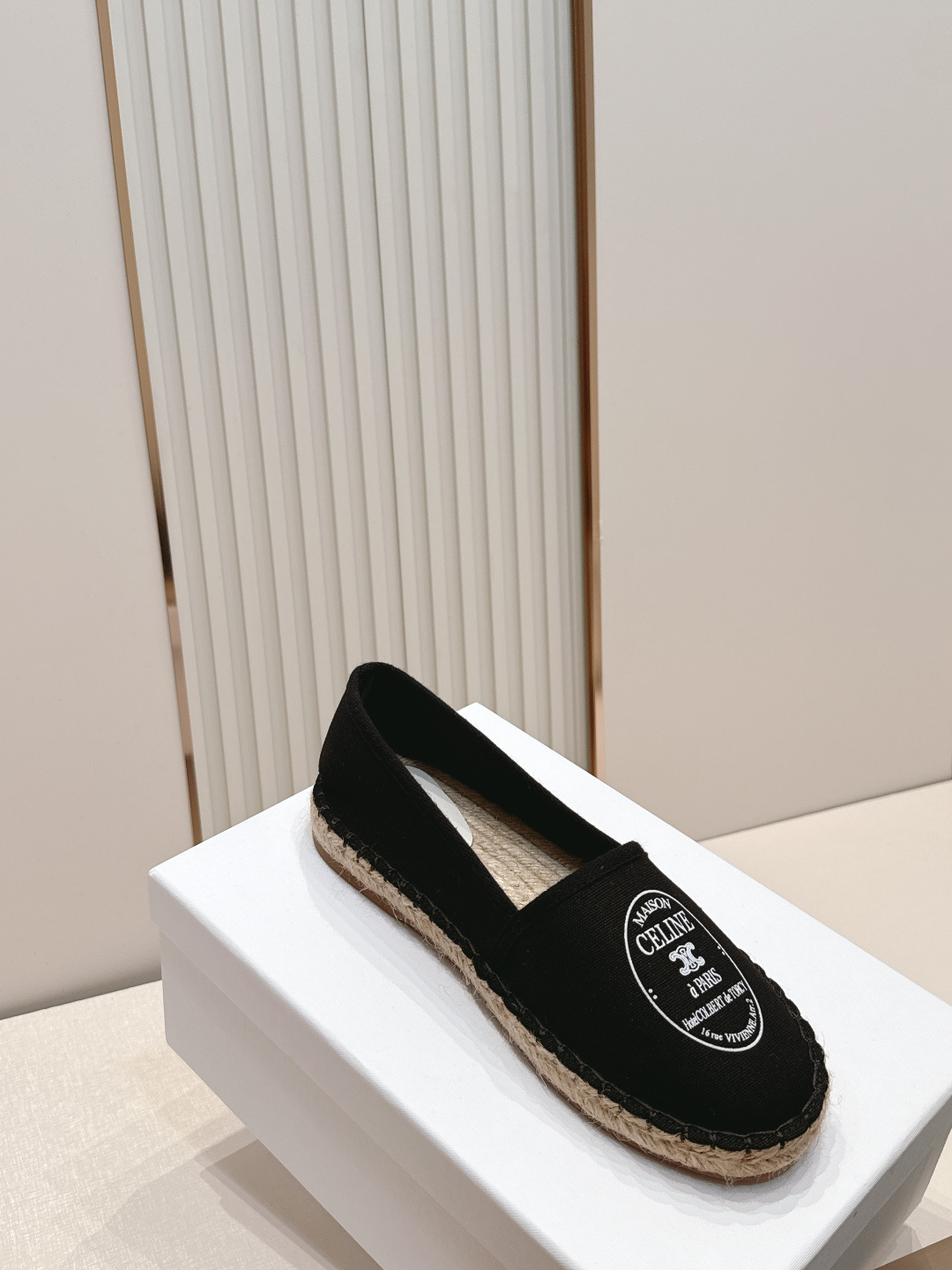 【CELINE·思琳】赛琳MAISON系列春夏最新款帆布渔夫鞋超多明星网红种草 鞋头印有“MAISON 