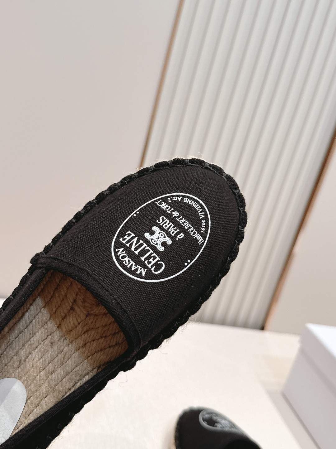 【CELINE·思琳】赛琳MAISON系列春夏最新款帆布渔夫鞋超多明星网红种草 鞋头印有“MAISON 