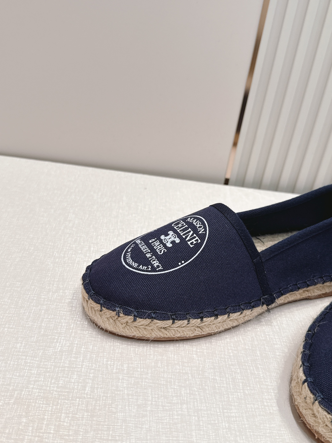 【CELINE·思琳】赛琳MAISON系列春夏最新款帆布渔夫鞋超多明星网红种草 鞋头印有“MAISON 