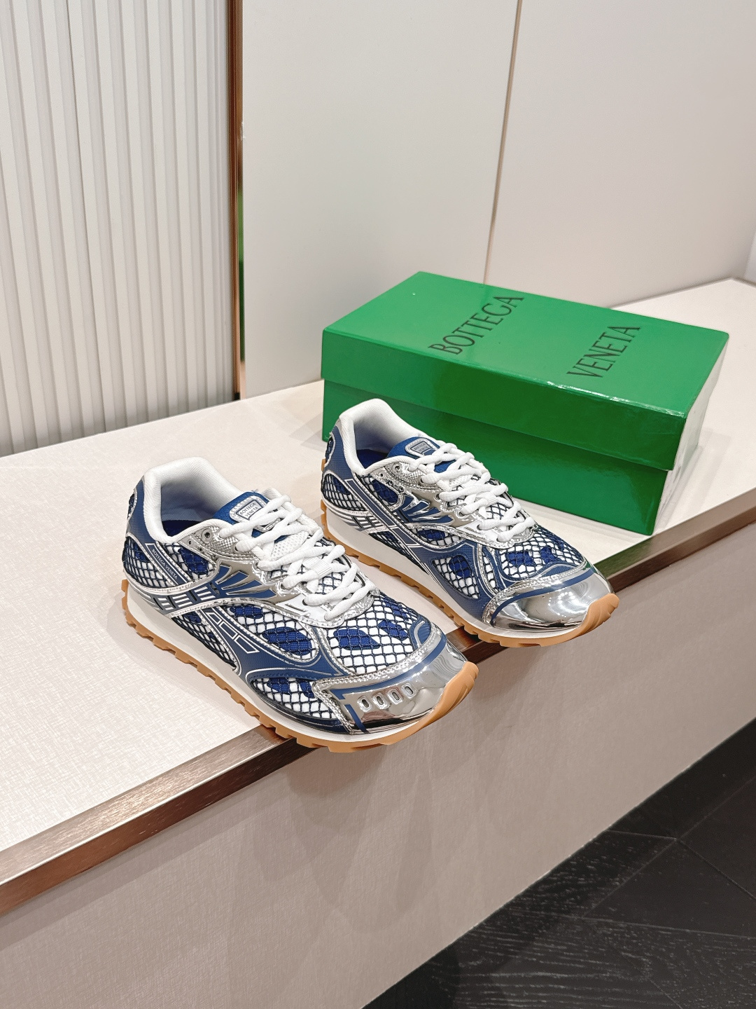 经典升级 加新色 全色系  情侣款  Bottega Veneta  BV Orbit设计师谢幕款 休闲