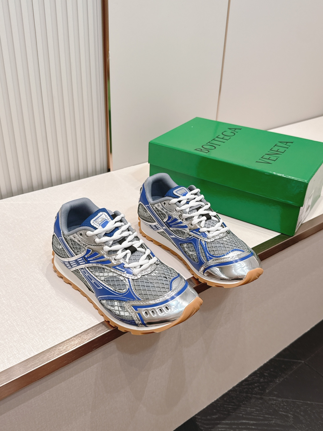 经典升级 加新色 全色系  情侣款  Bottega Veneta  BV Orbit设计师谢幕款 休闲
