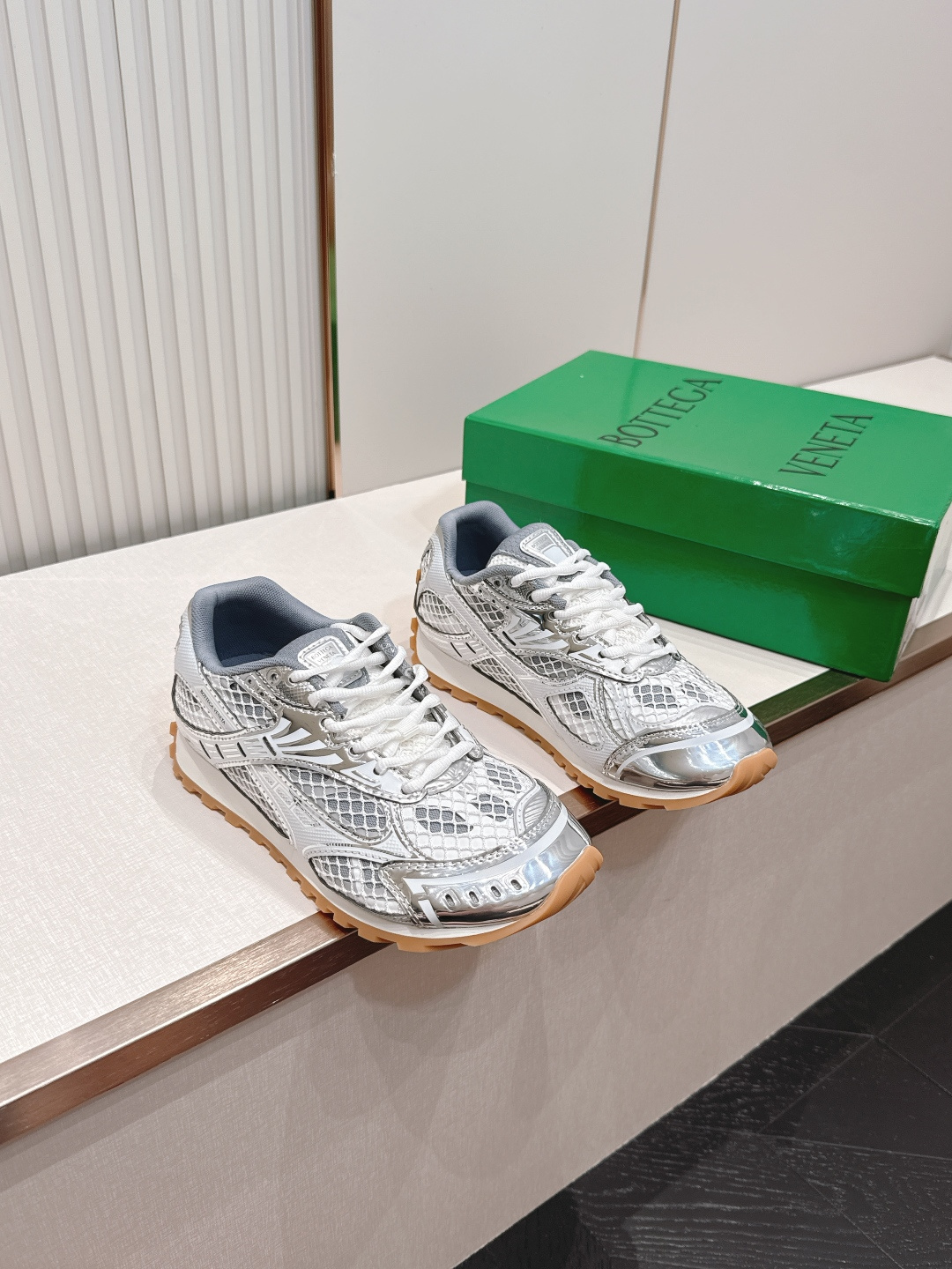 经典升级 加新色 全色系  情侣款  Bottega Veneta  BV Orbit设计师谢幕款 休闲