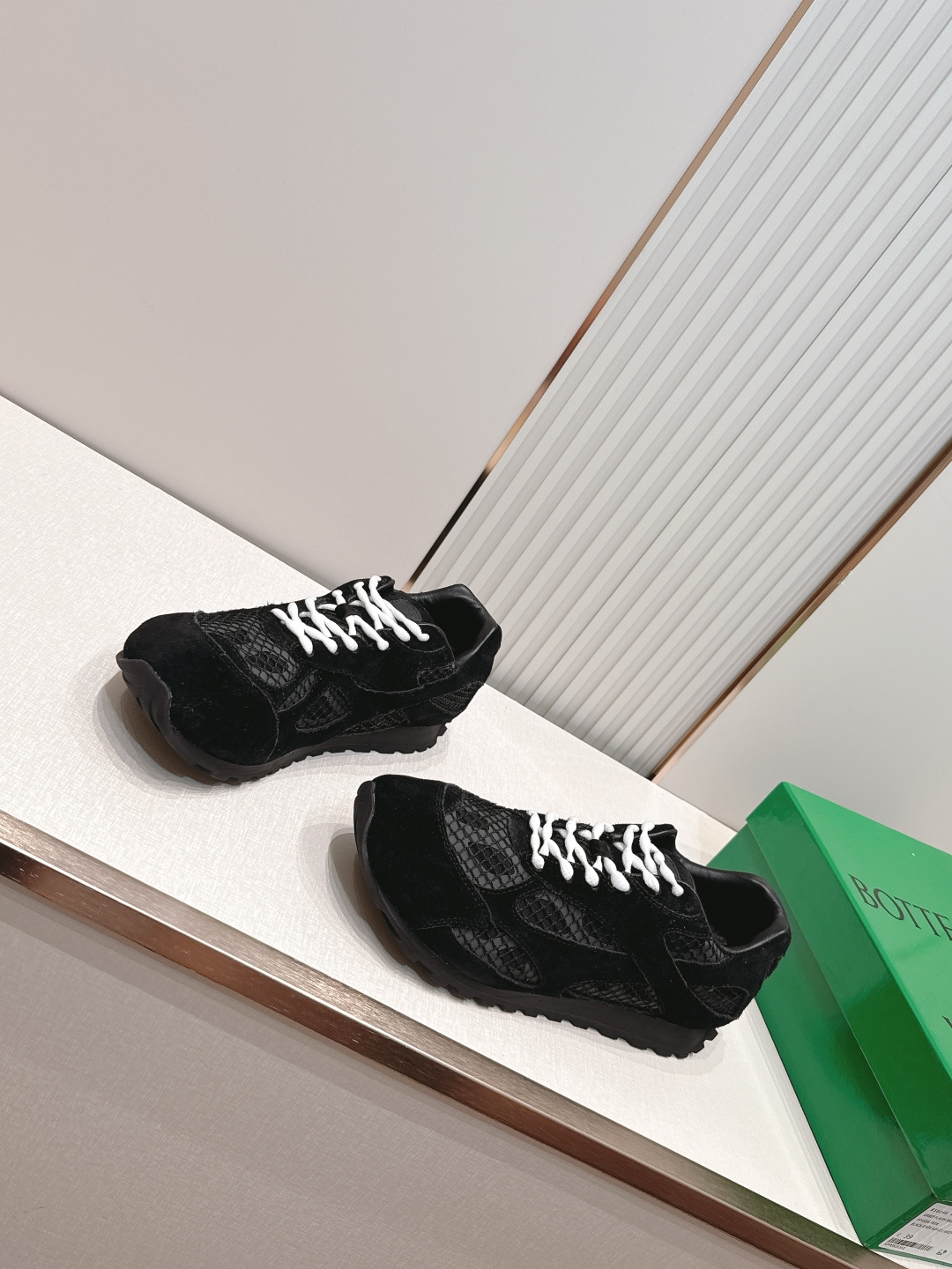 经典升级 加新色 全色系  情侣款  Bottega Veneta  BV Orbit设计师谢幕款 休闲