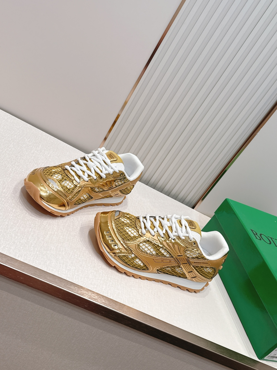 经典升级 加新色 全色系  情侣款  Bottega Veneta  BV Orbit设计师谢幕款 休闲