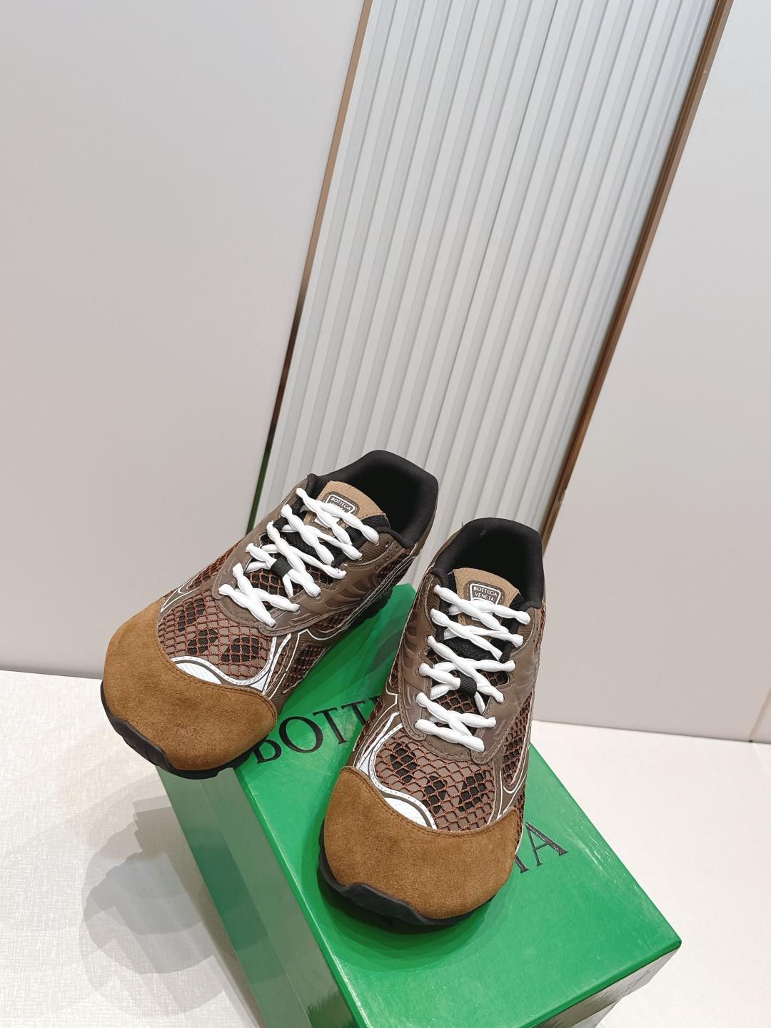 经典升级 加新色 全色系  情侣款  Bottega Veneta  BV Orbit设计师谢幕款 休闲