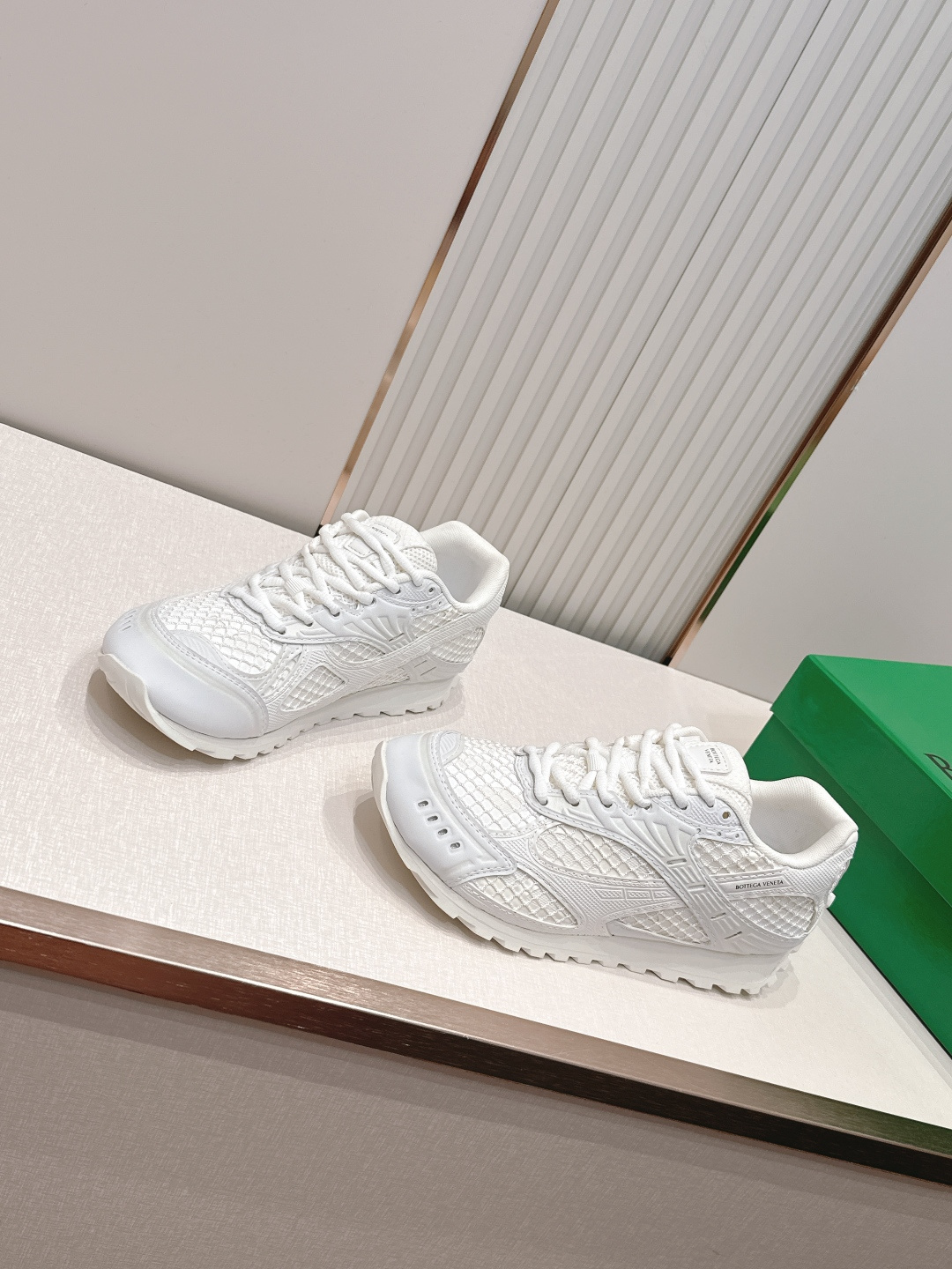 经典升级 加新色 全色系  情侣款  Bottega Veneta  BV Orbit设计师谢幕款 休闲