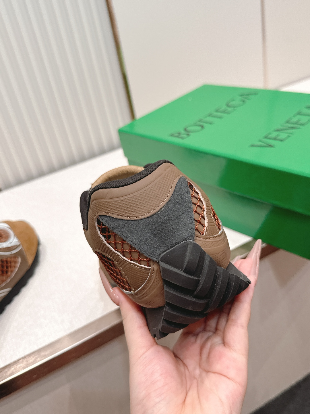 经典升级 加新色 全色系  情侣款  Bottega Veneta  BV Orbit设计师谢幕款 休闲