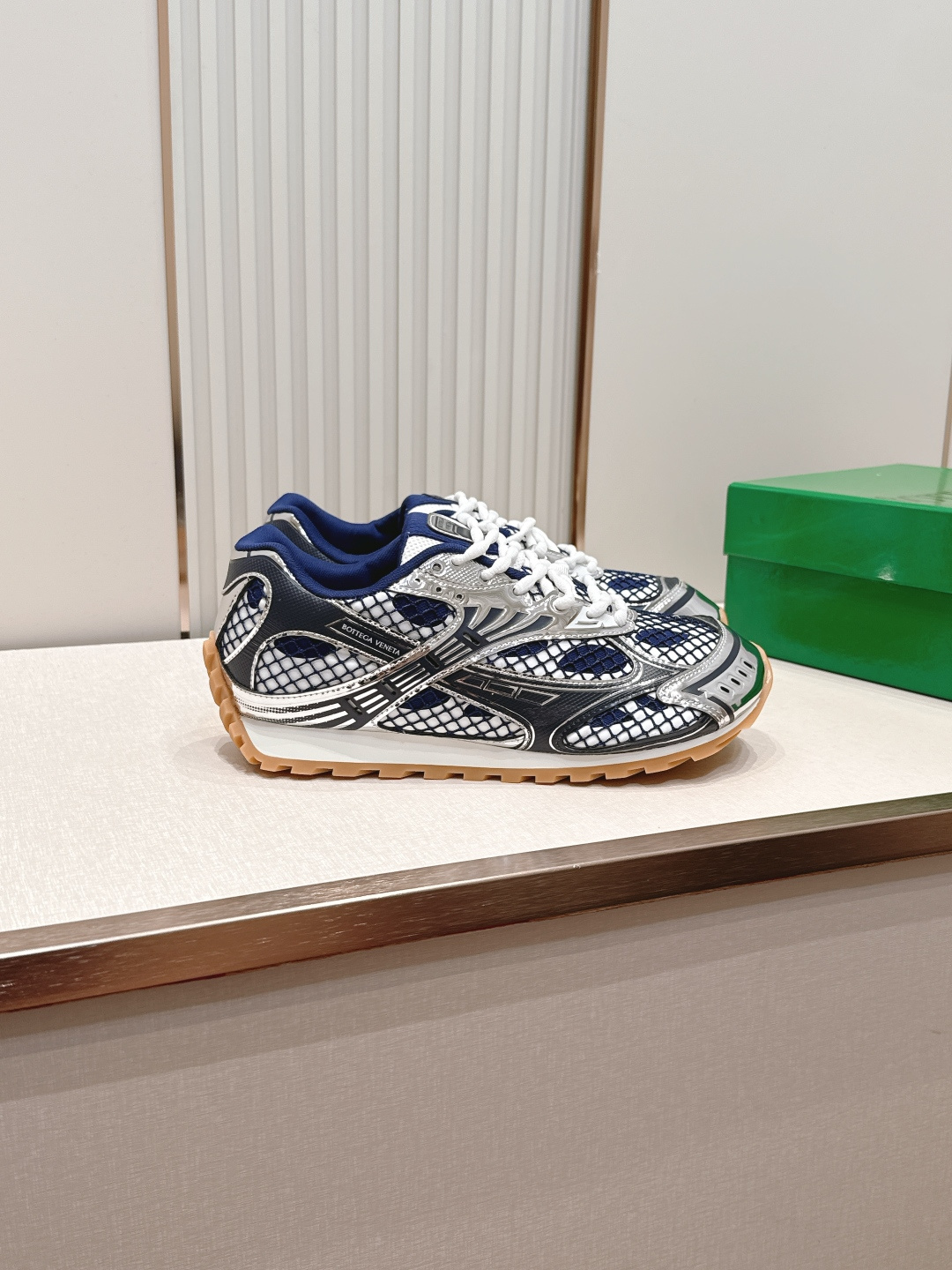 经典升级 加新色 全色系  情侣款  Bottega Veneta  BV Orbit设计师谢幕款 休闲
