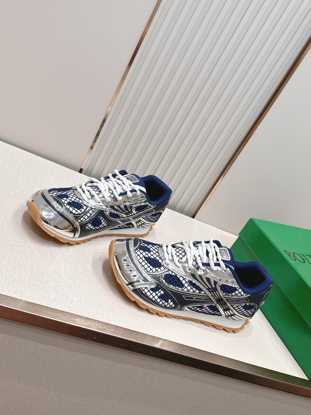 经典升级 加新色 全色系  情侣款  Bottega Veneta  BV Orbit设计师谢幕款 休闲