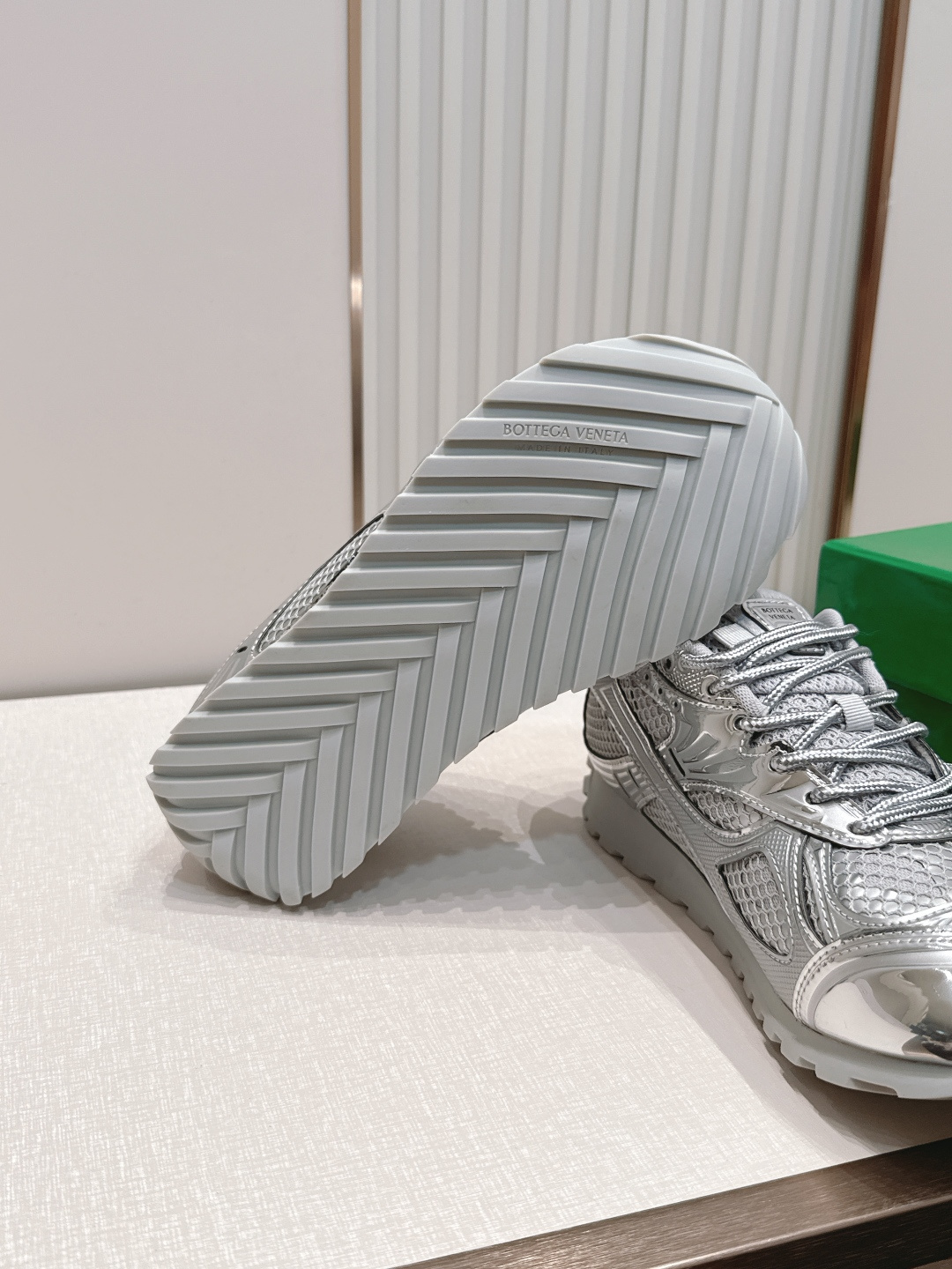 经典升级 加新色 全色系  情侣款  Bottega Veneta  BV Orbit设计师谢幕款 休闲