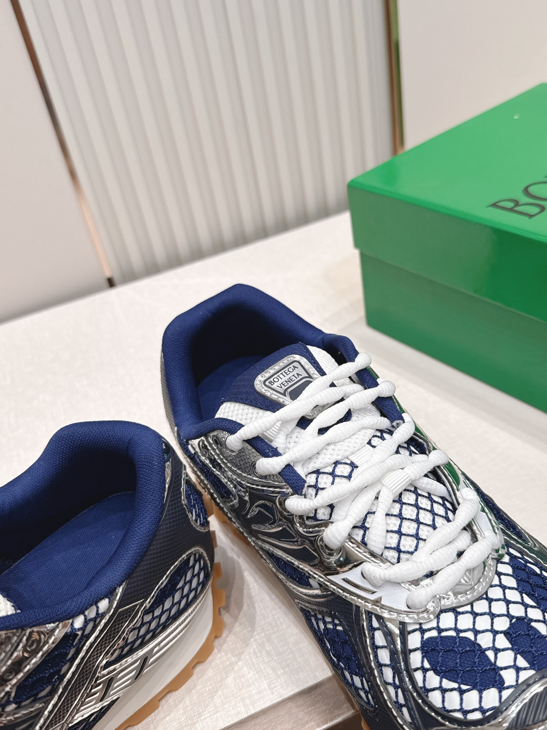 经典升级 加新色 全色系  情侣款  Bottega Veneta  BV Orbit设计师谢幕款 休闲