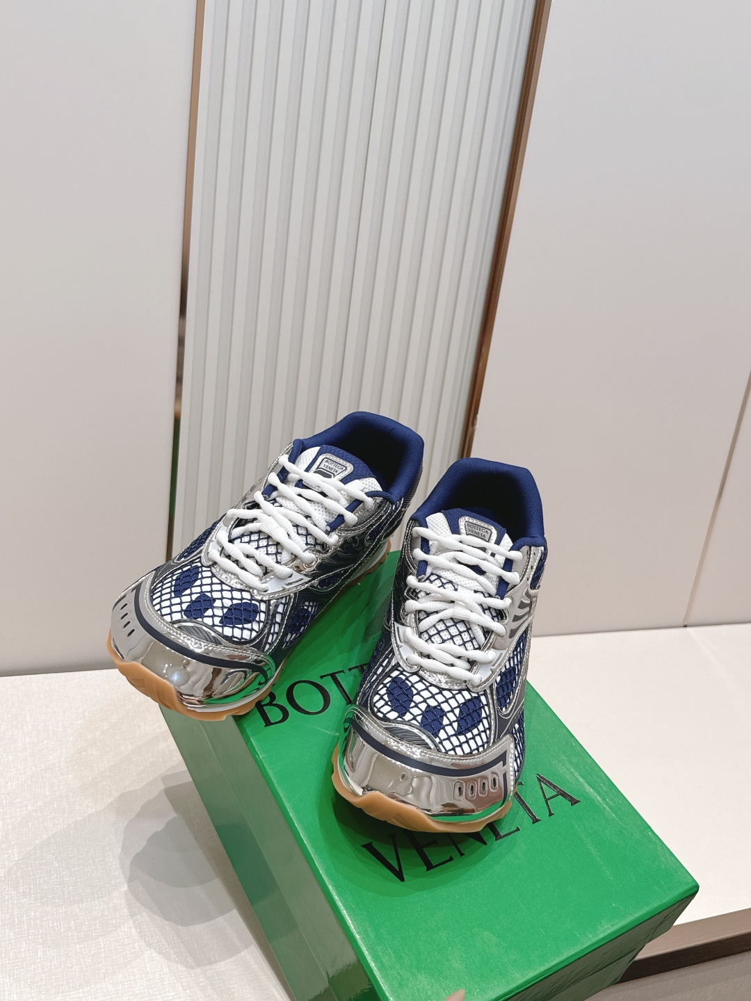 经典升级 加新色 全色系  情侣款  Bottega Veneta  BV Orbit设计师谢幕款 休闲