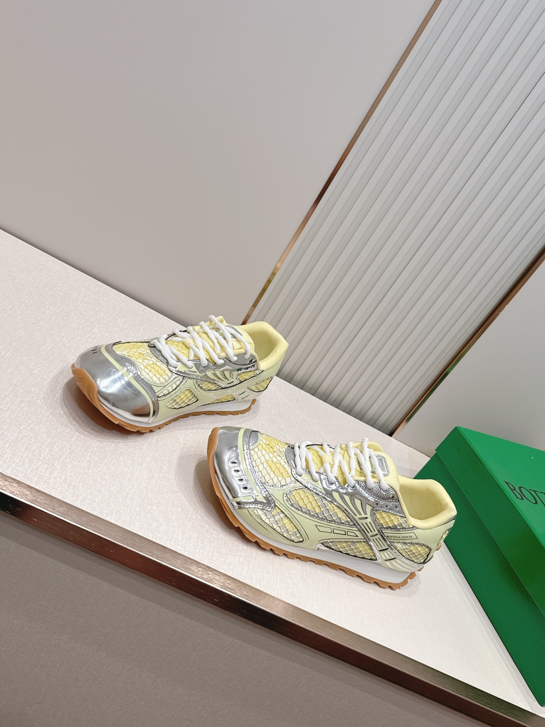 经典升级 加新色 全色系  情侣款  Bottega Veneta  BV Orbit设计师谢幕款 休闲