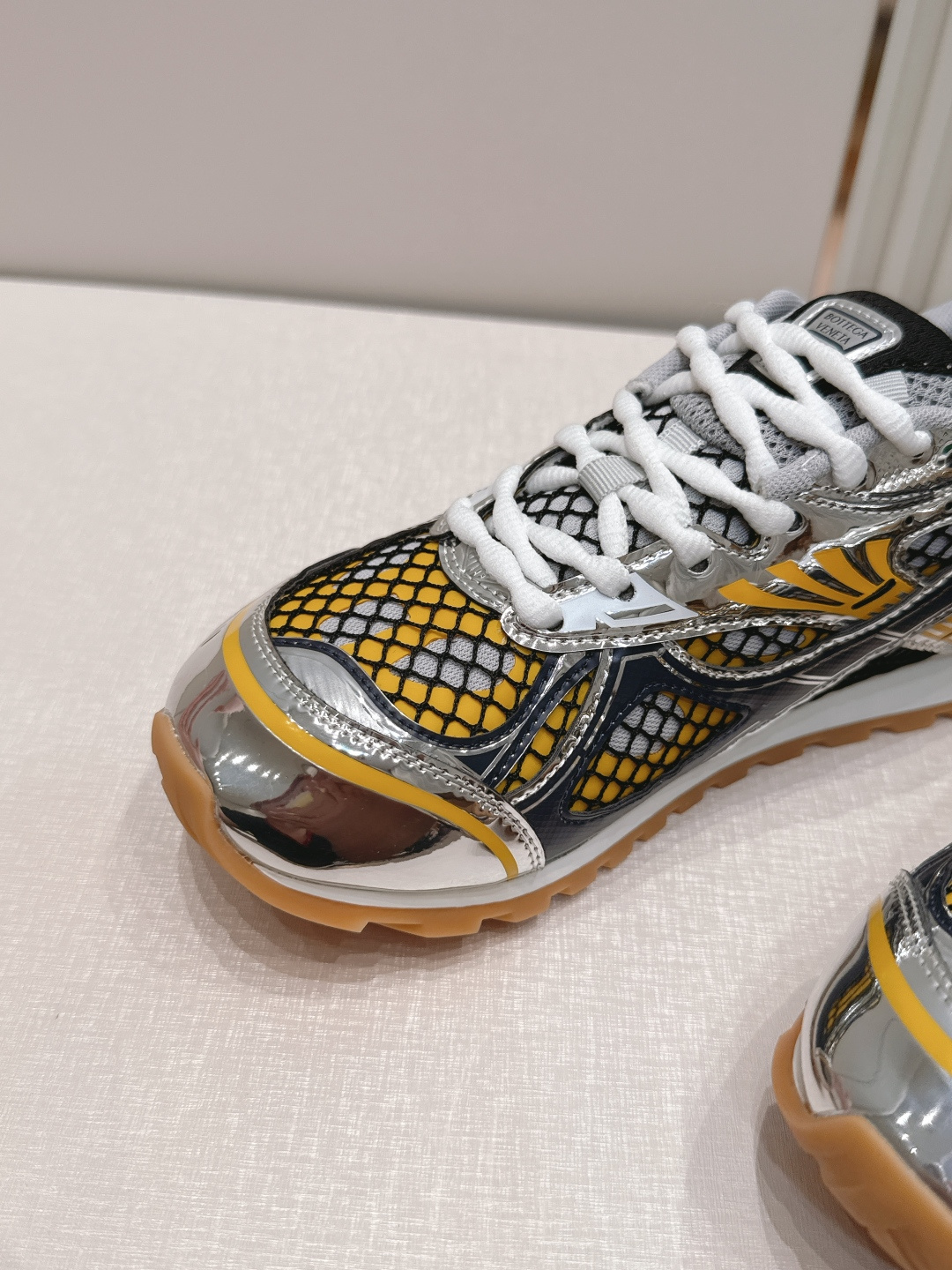 经典升级 加新色 全色系  情侣款  Bottega Veneta  BV Orbit设计师谢幕款 休闲