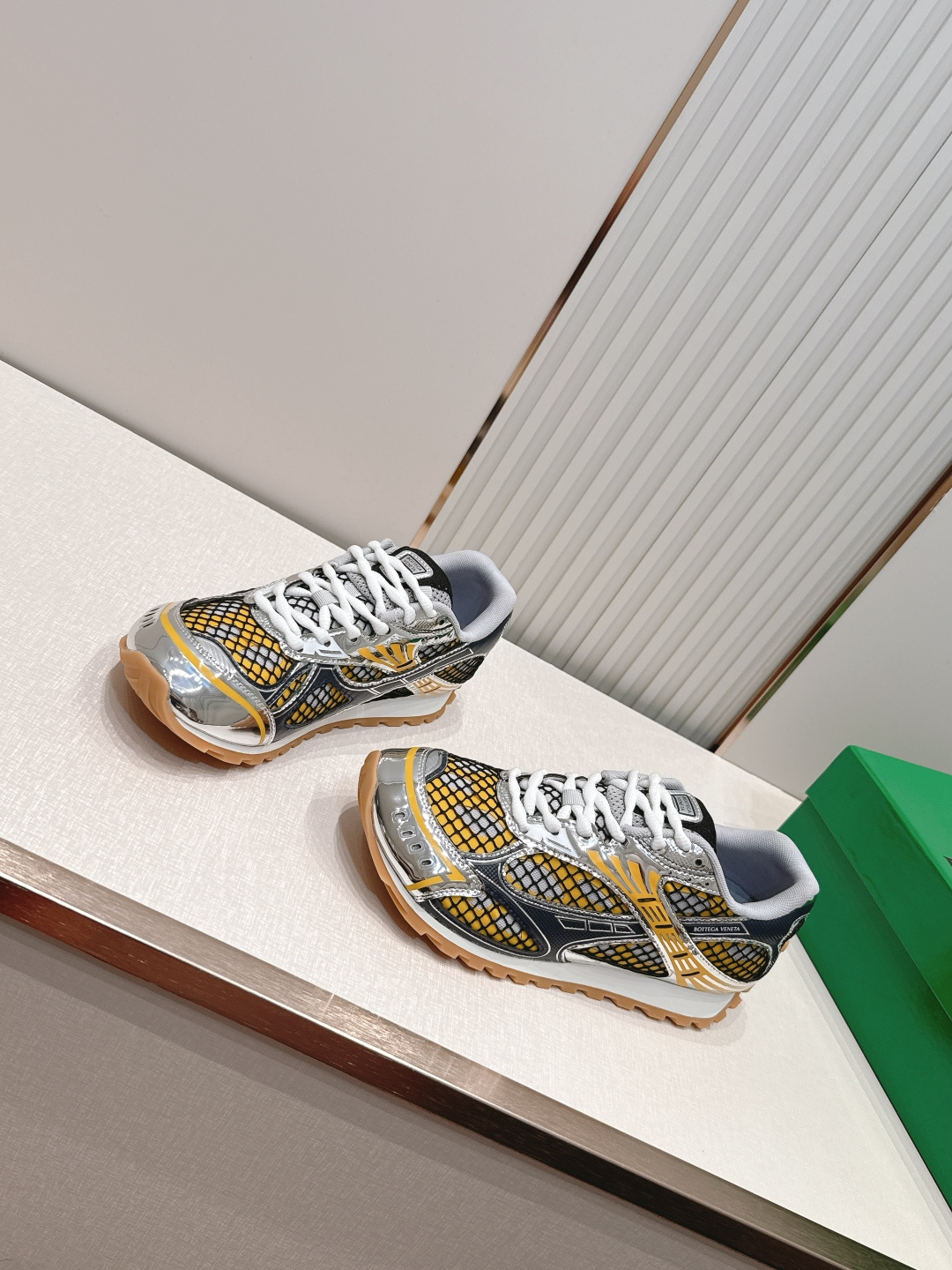 经典升级 加新色 全色系  情侣款  Bottega Veneta  BV Orbit设计师谢幕款 休闲