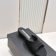 Alexander Wang26亚历山大王ss夏季新款中跟拖鞋夏日炸街神器,随性,经典版型,自带酷飒质感 Alexander Wang26亚历山大王ss夏季新款中跟拖鞋夏日炸街神器,随性,经典版型,自带酷飒质感