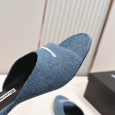 Alexander Wang26亚历山大王ss夏季新款中跟拖鞋夏日炸街神器,随性,经典版型,自带酷飒质感 Alexander Wang26亚历山大王ss夏季新款中跟拖鞋夏日炸街神器,随性,经典版型,自带酷飒质感