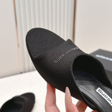 Alexander Wang26亚历山大王ss夏季新款中跟拖鞋夏日炸街神器,随性,经典版型,自带酷飒质感 Alexander Wang26亚历山大王ss夏季新款中跟拖鞋夏日炸街神器,随性,经典版型,自带酷飒质感