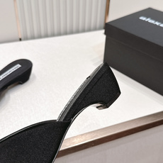 Alexander Wang26亚历山大王ss夏季新款中跟拖鞋夏日炸街神器,随性,经典版型,自带酷飒质感 Alexander Wang26亚历山大王ss夏季新款中跟拖鞋夏日炸街神器,随性,经典版型,自带酷飒质感