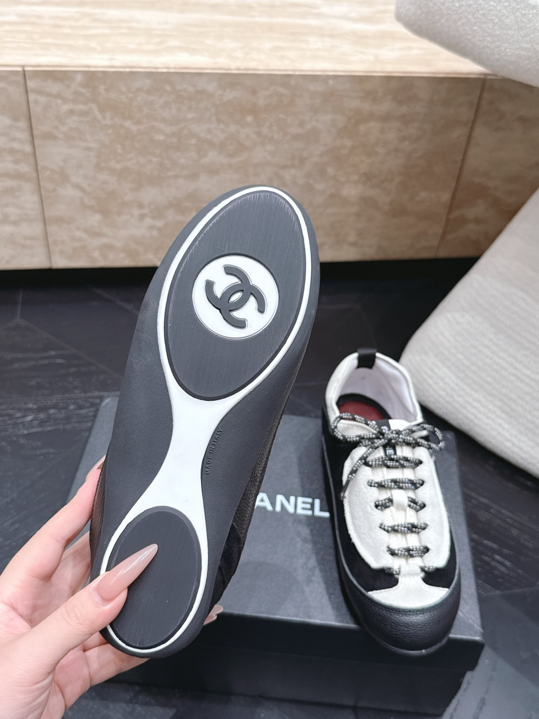 CHANEL香奈儿26A 新款菱角熊猫鞋休闲运动鞋德训鞋专柜同步 专柜非常火爆 非常难买的一款鞋 全网最