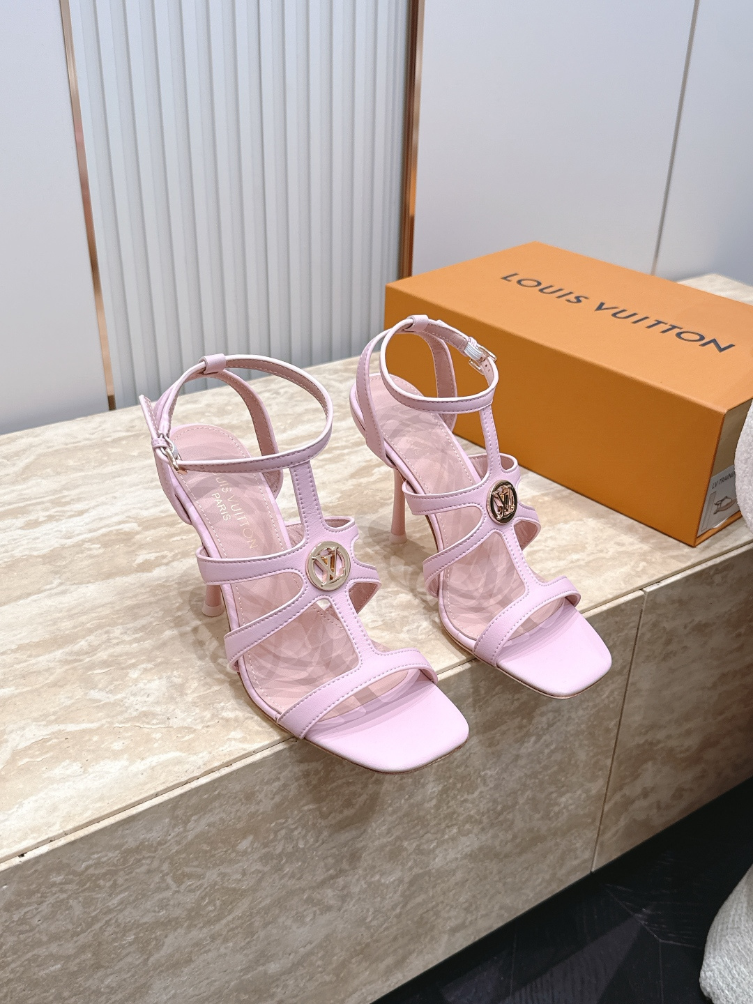 루이비통 신발 113512 Louis Vuitton Shoes