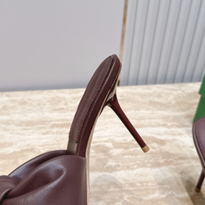 BV Cherry Flat Mule 舒适百搭 拖鞋 高跟 设计 舒适小羊皮 打结🪢 系列 跟高 9 BV Cherry Flat Mule 舒适百搭 拖鞋 高跟 设计 舒适小羊皮 打结🪢 系列 跟高 9