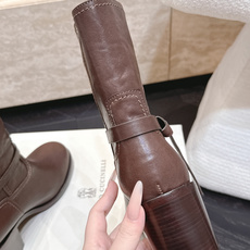 Brunello Cucinelli新款BC秋冬靴子系列 高跟皮带扣短靴 BC是意大利知名品牌,极简主义 Brunello Cucinelli新款BC秋冬靴子系列 高跟皮带扣短靴 BC是意大利知名品牌,极简主义