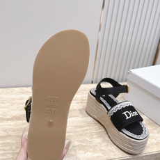 26ss春夏新款Dior 迪奥 J'Adior饰带坡跟凉凉鞋经典CD字母织带蝴蝶结方头厚底拖鞋草编麻绳底 26ss春夏新款Dior 迪奥 J'Adior饰带坡跟凉凉鞋经典CD字母织带蝴蝶结方头厚底拖鞋草编麻绳底