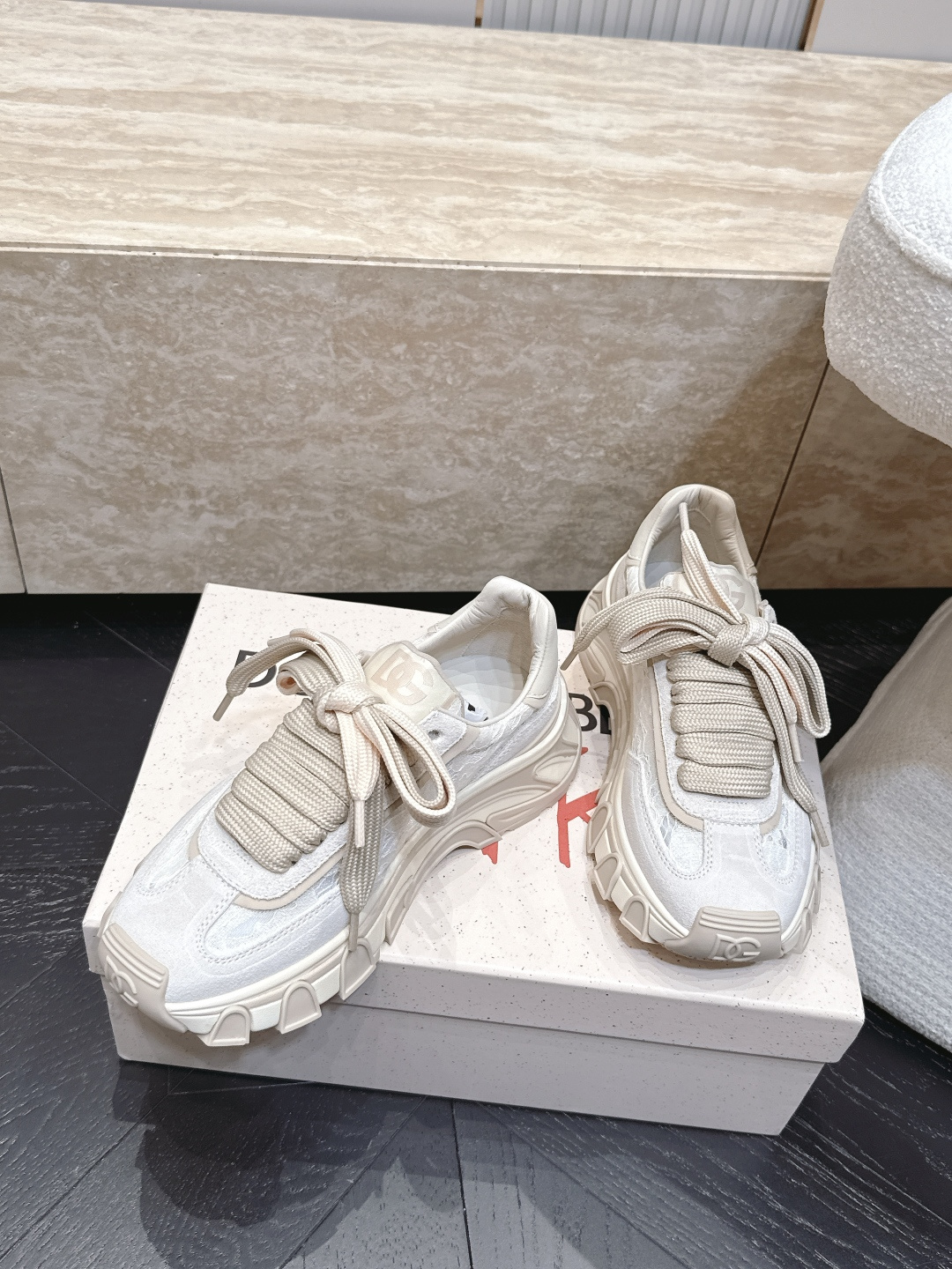 女款DOLCE & GABBANA 杜嘉班纳 26vs早秋新款休闲系列…【拼色厚底休闲鞋】原版1:1定制