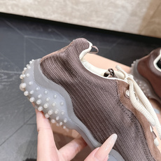 Miu Miu26ss早秋新款德训运动鞋 自带精致甜奢复古氛围感的德训休闲鞋,鞋身线条简约流畅,加宽鞋 Miu Miu26ss早秋新款德训运动鞋 自带精致甜奢复古氛围感的德训休闲鞋,鞋身线条简约流畅,加宽鞋