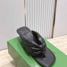 BV Cherry Flat Mule 舒适百搭 拖鞋 高跟 设计 舒适小羊皮 编织打结🪢凉拖鞋 中底车线工艺 舒适Q BV Cherry Flat Mule 舒适百搭 拖鞋 高跟 设计 舒适小羊皮 编织打结🪢凉拖鞋 中底车线工艺 舒适Q