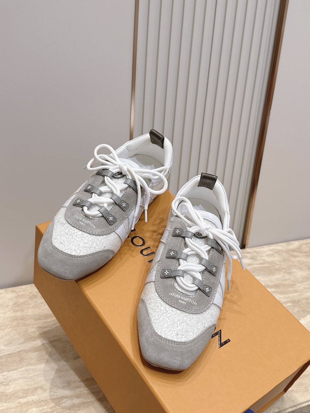Louis Vuitton路易威登驴牌春夏Sneakerina系列 芭蕾运动鞋 德训鞋 平底鞋 原版三对购入开发完美复 Louis Vuitton路易威登驴牌春夏Sneakerina系列 芭蕾运动鞋 德训鞋 平底鞋 原版三对购入开发完美复