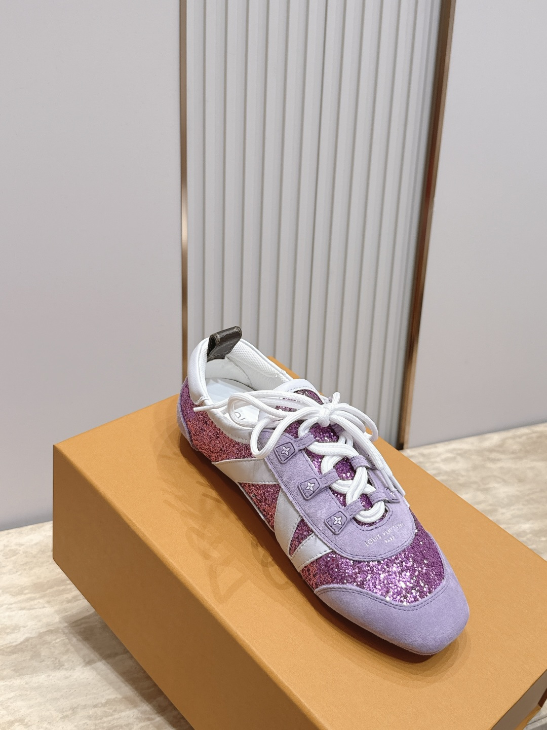 Louis Vuitton路易威登驴牌春夏Sneakerina系列 芭蕾运动鞋 德训鞋 平底鞋 原版三对购入开发完美复 Louis Vuitton路易威登驴牌春夏Sneakerina系列 芭蕾运动鞋 德训鞋 平底鞋 原版三对购入开发完美复