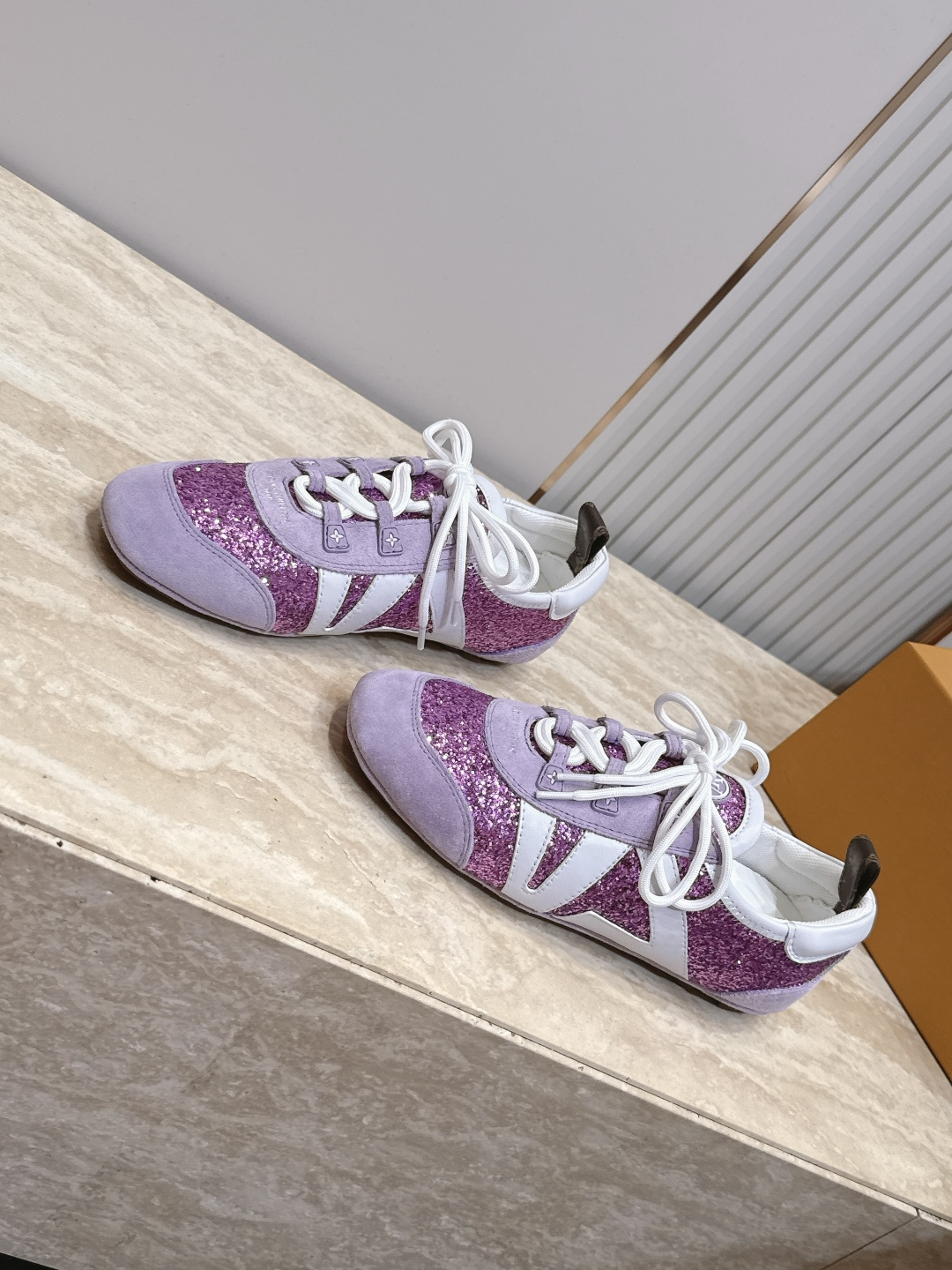 Louis Vuitton路易威登驴牌春夏Sneakerina系列 芭蕾运动鞋 德训鞋 平底鞋 原版三对购入开发完美复 Louis Vuitton路易威登驴牌春夏Sneakerina系列 芭蕾运动鞋 德训鞋 平底鞋 原版三对购入开发完美复
