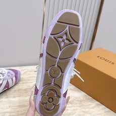 Louis Vuitton路易威登驴牌春夏Sneakerina系列 芭蕾运动鞋 德训鞋 平底鞋 原版三对购入开发完美复 Louis Vuitton路易威登驴牌春夏Sneakerina系列 芭蕾运动鞋 德训鞋 平底鞋 原版三对购入开发完美复