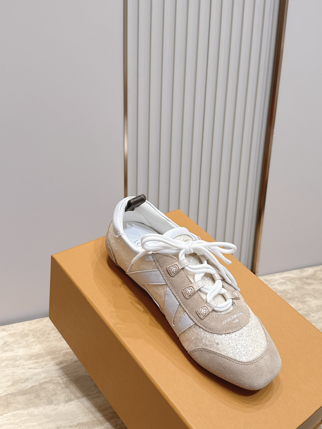 Louis Vuitton路易威登驴牌春夏Sneakerina系列 芭蕾运动鞋 德训鞋 平底鞋 原版三对购入开发完美复 Louis Vuitton路易威登驴牌春夏Sneakerina系列 芭蕾运动鞋 德训鞋 平底鞋 原版三对购入开发完美复