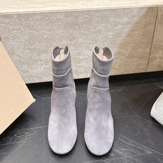 粗跟款 短靴 Gianvito Rossi 纪梵希 2026vs早秋最新走秀爆款靴子系列……粗跟短靴 今年最值 粗跟款 短靴 Gianvito Rossi 纪梵希 2026vs早秋最新走秀爆款靴子系列……粗跟短靴 今年最值