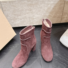 粗跟款 短靴 Gianvito Rossi 纪梵希 2026vs早秋最新走秀爆款靴子系列……粗跟短靴 今年最值得 粗跟款 短靴 Gianvito Rossi 纪梵希 2026vs早秋最新走秀爆款靴子系列……粗跟短靴 今年最值得