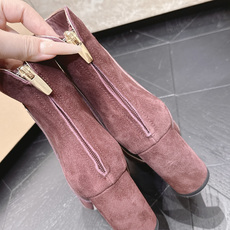 粗跟款 短靴 Gianvito Rossi 纪梵希 2026vs早秋最新走秀爆款靴子系列……粗跟短靴 今年最值得 粗跟款 短靴 Gianvito Rossi 纪梵希 2026vs早秋最新走秀爆款靴子系列……粗跟短靴 今年最值得