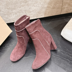 粗跟款 短靴 Gianvito Rossi 纪梵希 2026vs早秋最新走秀爆款靴子系列……粗跟短靴 今年最值得 粗跟款 短靴 Gianvito Rossi 纪梵希 2026vs早秋最新走秀爆款靴子系列……粗跟短靴 今年最值得