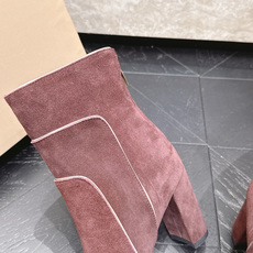 粗跟款 短靴 Gianvito Rossi 纪梵希 2026vs早秋最新走秀爆款靴子系列……粗跟短靴 今年最值得 粗跟款 短靴 Gianvito Rossi 纪梵希 2026vs早秋最新走秀爆款靴子系列……粗跟短靴 今年最值得
