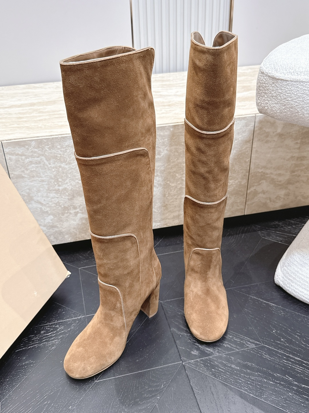 粗跟款高靴 Gianvito Rossi2026vs早秋最新走秀爆款靴子系列……圆头一脚蹬长靴高筒靴 顶级版本G 粗跟款高靴 Gianvito Rossi2026vs早秋最新走秀爆款靴子系列……圆头一脚蹬长靴高筒靴 顶级版本G