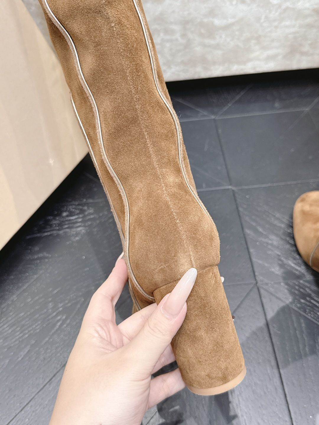 粗跟款高靴 Gianvito Rossi2026vs早秋最新走秀爆款靴子系列……圆头一脚蹬长靴高筒靴 顶级版本G 粗跟款高靴 Gianvito Rossi2026vs早秋最新走秀爆款靴子系列……圆头一脚蹬长靴高筒靴 顶级版本G