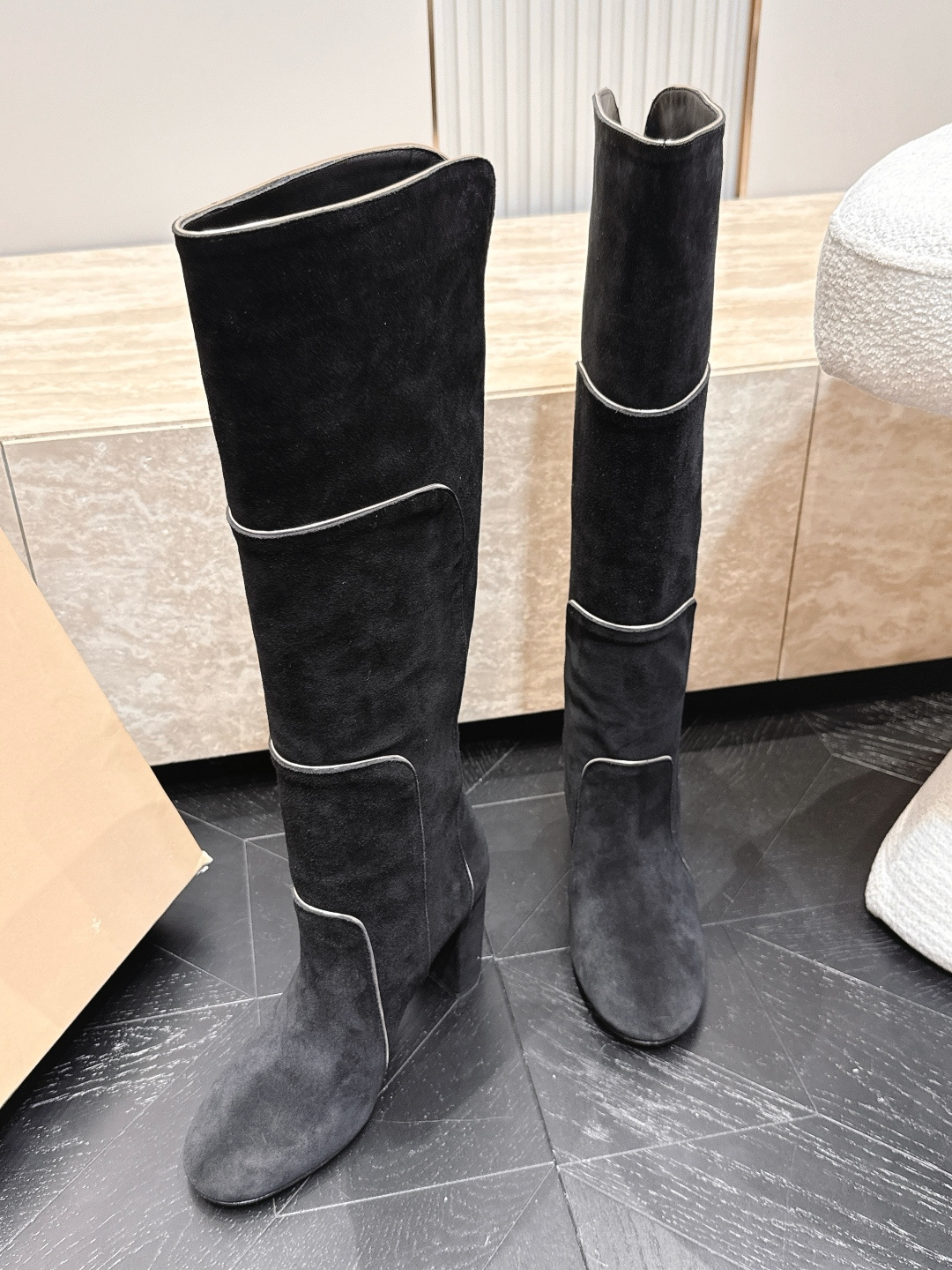 粗跟款高靴 Gianvito Rossi2026vs早秋最新走秀爆款靴子系列……圆头一脚蹬长靴高筒靴 顶级版本G 粗跟款高靴 Gianvito Rossi2026vs早秋最新走秀爆款靴子系列……圆头一脚蹬长靴高筒靴 顶级版本G